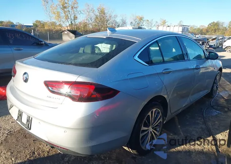 2018 Buick Regal Sportback Essence from USA, damaged, VIN W04GP6SX5J1028423